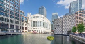 5 Benefits of Living in Canary Wharf