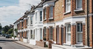 7 Common Mistakes to Avoid When Selling Your London Home